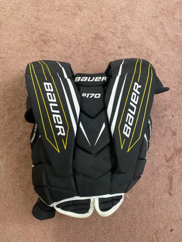 Large Bauer Supreme S170 Goalie Chest Protector (Used)