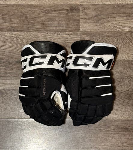 CCM Tacks 4 Roll Pro Gloves 14" (Used)