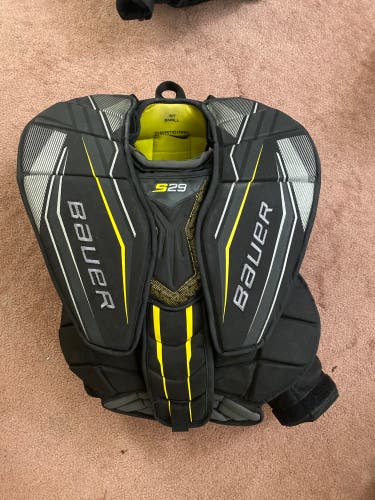 Small Bauer S29 Goalie Chest Protector (Used)