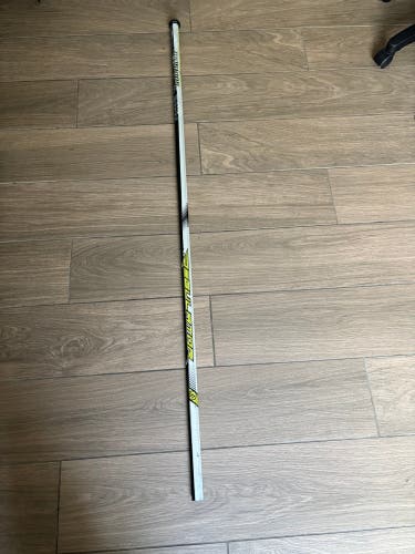 Warrior Regulator Defense Lacrosse Shaft
