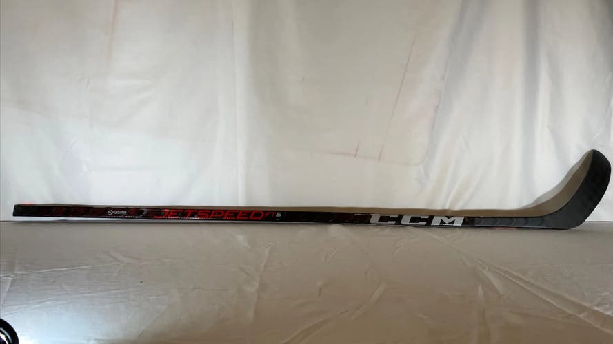 Intermediate CCM JetSpeed FT5 Right Handed Hockey Stick P90TM 65 Flex (New)