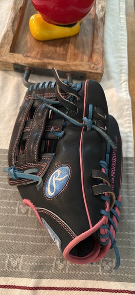 Rawlings Heart of the Hide RH Outfield Baseball Glove 12.5" (Used)