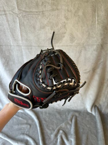 Black Wilson A700 RH Catcher's Baseball Glove 32.5" (Used)