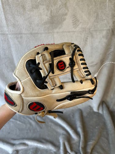 Brown Wilson A450 RH Infield Baseball Glove 11.5" (Used)