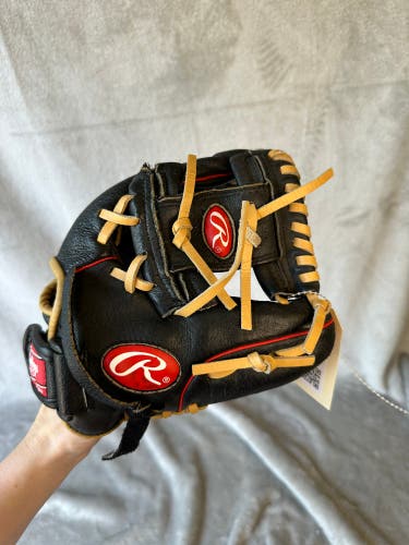 Black Rawlings Highlight Series RH Infield Baseball Glove 10.5" (Used)