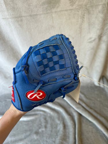 Blue Rawlings Highlight Series RH Pitcher's Baseball Glove 9.5" (Used)