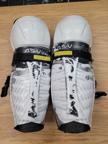 Senior CCM Tacks AS-V Pro 14" Shin Pads Pro Stock (Used)