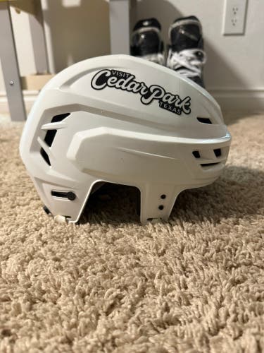 Medium CCM Tacks 710 Helmet