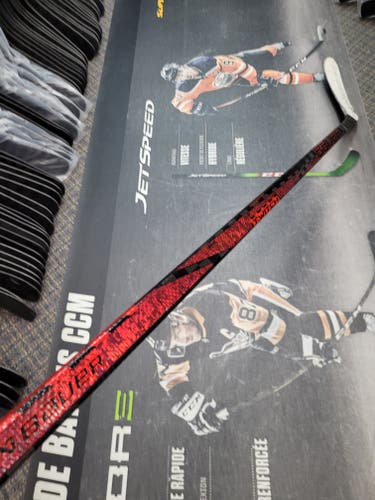 P28M | 82 Flex Senior Bauer Twitch Left Hand Hockey Stick P28M 82 Flex Pro Stock (Used)