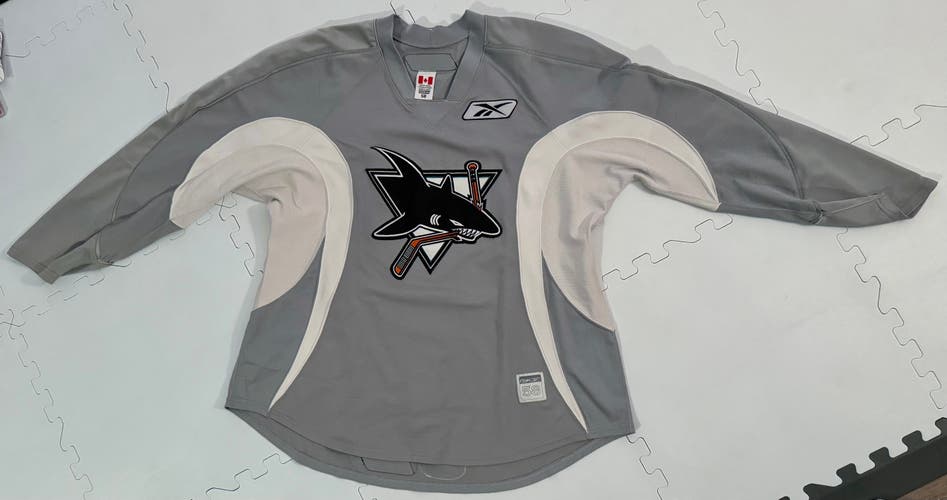 Reebok AHL Worcester Sharks Practice Jersey, Gray Size 58 (Used)