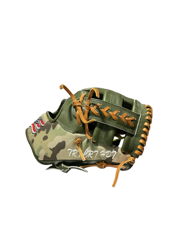 Used EMERY GREEN CAMO RH GLOVE BB/SB Glove RH Throw Camouflage 11 1/2" 11834-S000050466