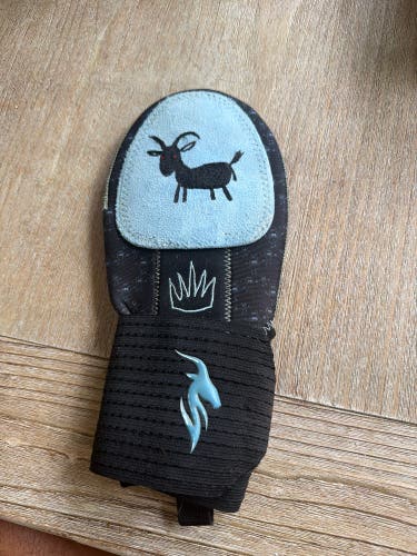 Black Senior Sliding Mitt (New)