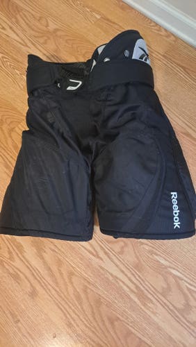 Men's Senior Small Reebok 11K Hockey Pants (Used)