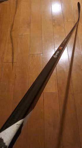 Easton V9 Pro Stock Composite Hockey Stick 12 Mike Fisher Tapered RH (Used)