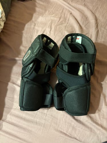 Pro Stock Large CCM RBZ 150 Pro Used Elbow Pads