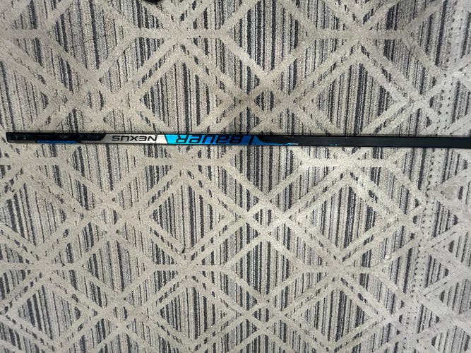 BROKEN Bauer Nexus 2N Pro Shaft