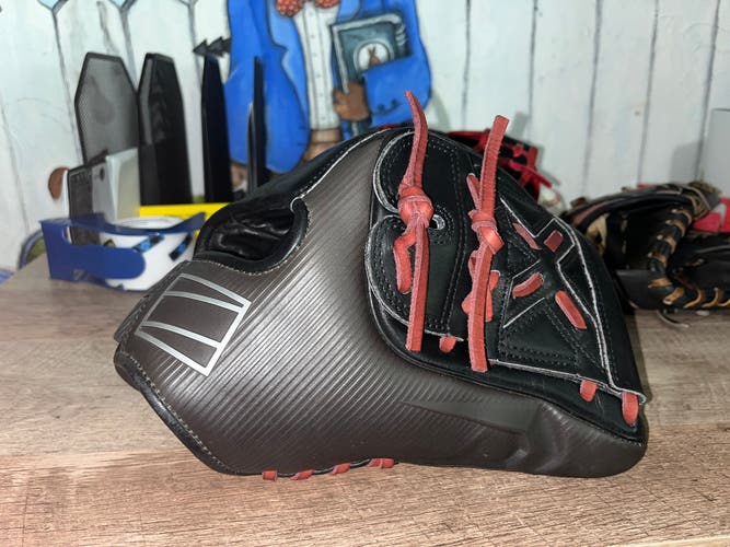 Rawlings REV1X RH Baseball Glove 11.75" (Used)