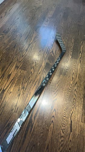 Intermediate CCM Ribcor Trigger 10 Pro Left Hand Hockey Stick P28 65 Flex Pro Stock (New)