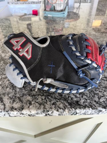 44 Pro Pro44 RH Catcher's Baseball Glove 34" (Used)