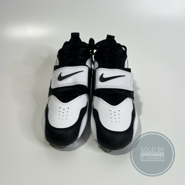 Nike Diamond Turf DT 93 TD Football Cleats White Black HF5298-101 Mens Size 8 Nike Diamond Turf 93 TD Football Shoes. Nike.com main image 2