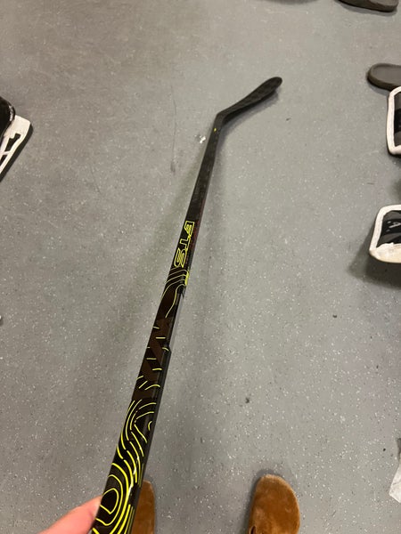 New Intermediate Sher-Wood Rekker Legend Pro Right Handed Hockey Stick PP92 60 Flex