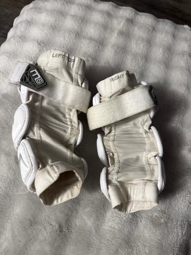 Small Adult Maverik M6 Arm Pads (Used)