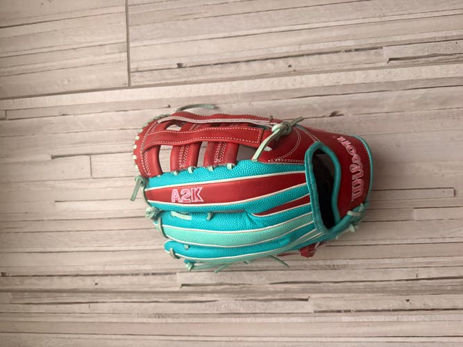 2025 Wilson A2K RH Outfield Baseball Glove 12.5" (Used)