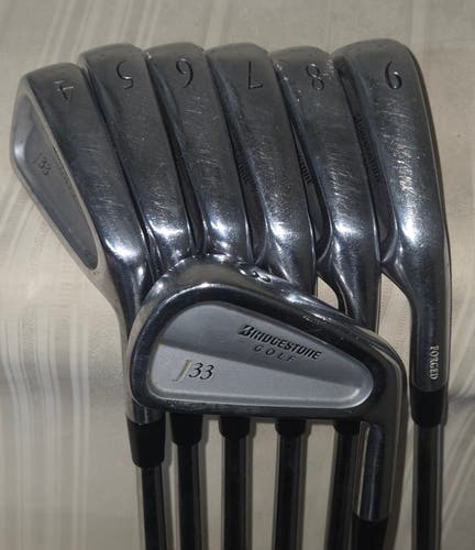 Bridgestone J33 Forged 3,4,5,6,8,9 Forged irons RH Dynamic Gold R300 Steel