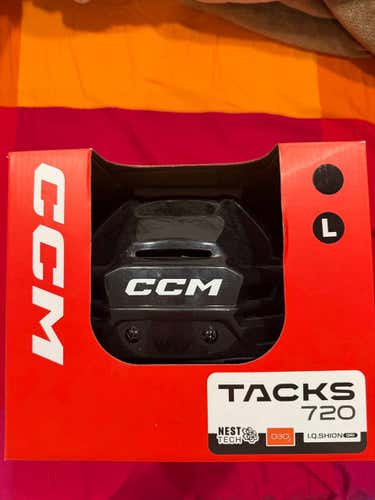 CCM Tacks 720 Hockey Helmet (NEW)