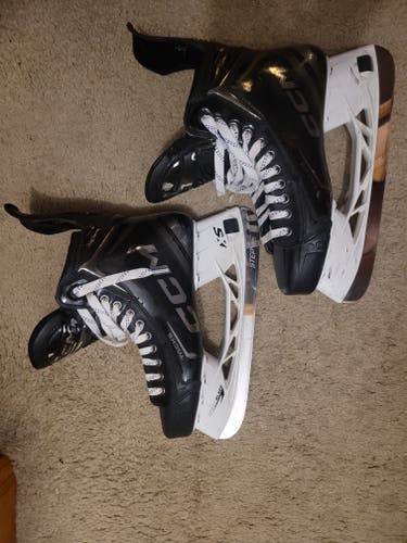 CCM Tacks XF Hockey Skates Regular Width 10 (Used)