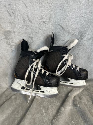 Youth Bauer Supreme One.4 Hockey Skates Regular Width 10 (Used)