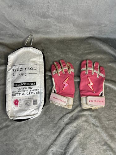 Pink Small Bruce Bolt Premium Pro Short Cuff Batting Gloves (Used)