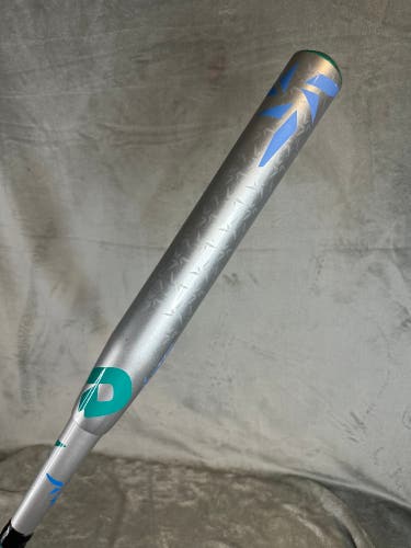 Gray 2019 DeMarini Vendetta Composite Bat (-12) Composite 20 oz 32" (Used)