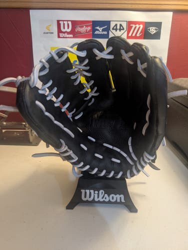 Outfield RH Mizuno MVP Baseball Glove 12.75" (Used)