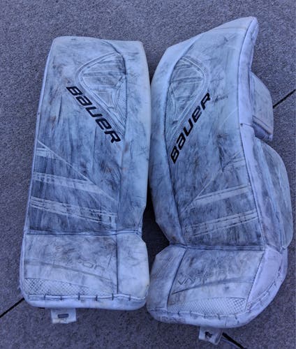 INT Small Bauer Vapor X900 Goalie Leg Pads (Used)