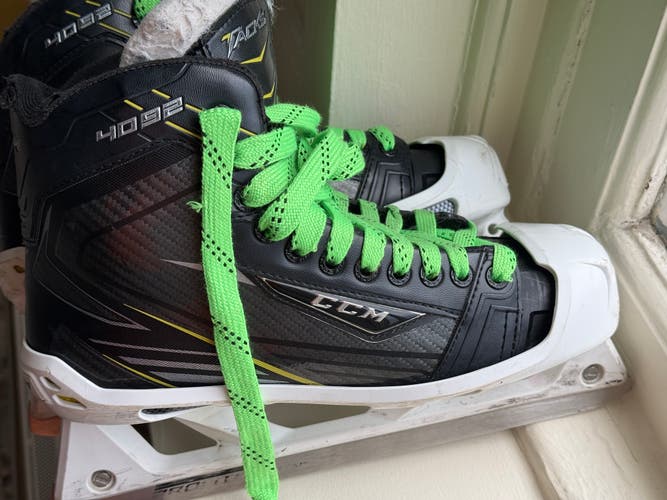 CCM Tacks 4092 Hockey Goalie Skates Regular Width 8.5 (Used)