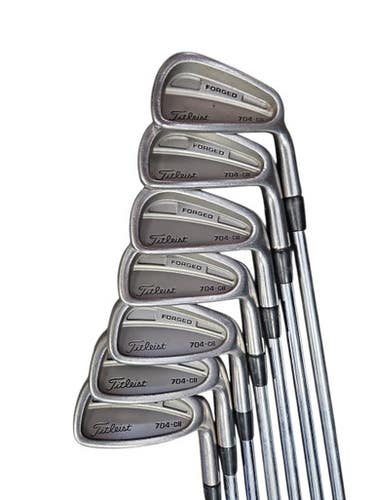 Used Titleist 704 CB FORGED Mens Iron Set RH 4I-PW 11850-S000024382