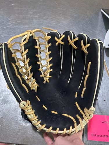 Used SPORTZ DRIP TRAPEZE STYLE BB/SB Glove RH Throw Black 12 3/4" 11605-S000218763