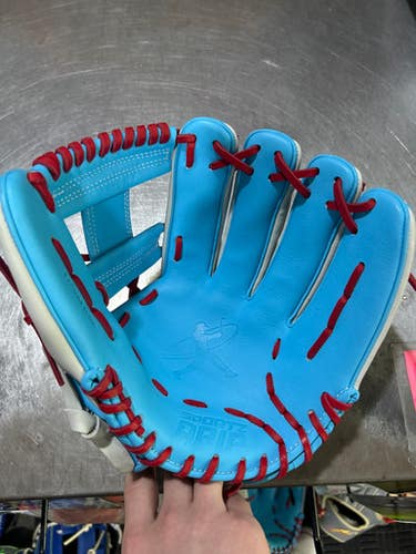 Used SPORTZ DRIP BB/SB Glove RH Throw Carolina Blue And White 12" 11605-S000218750