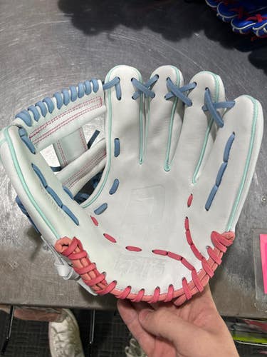 Used SPORTZ DRIP BB/SB Glove RH Throw White 11" 11605-S000218738