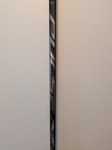 Bauer Pulse Hockey Stick Right hand 77 flex P92
