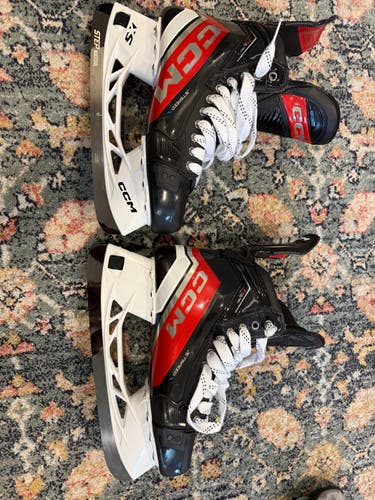 Red 2023 CCM JetSpeed FT6 Pro Hockey Skates Regular Width 10.5 (Used)
