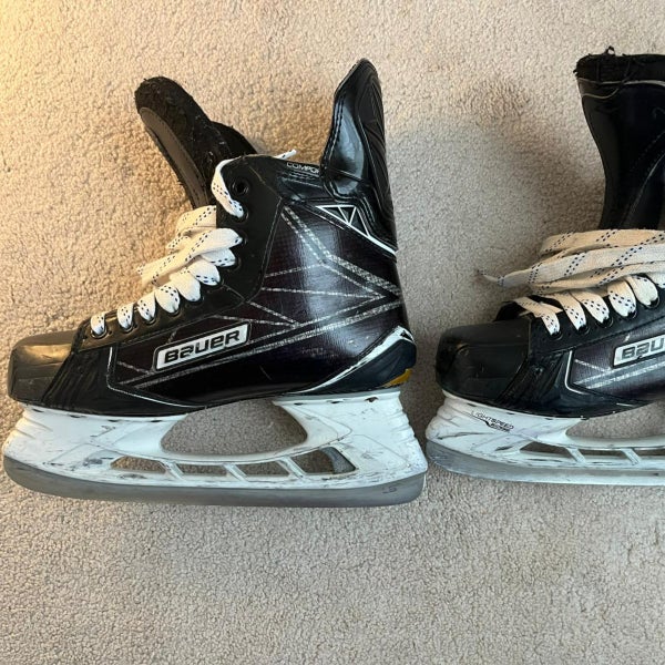 Black 2022 Bauer Supreme 1S Hockey Skates Regular Width Pro Stock 9.5 (Used)