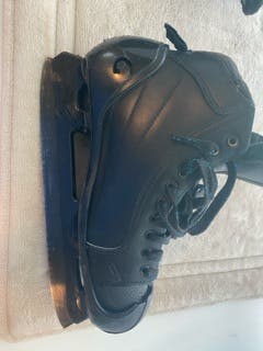 Graf DM1050 Hockey Goalie Skates Regular Width 9.5 (Used)