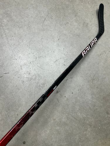 77 Flex Custom P28 Senior Bauer Nexus Geo Left Hand Pro Stick Hockey Stick (Used)