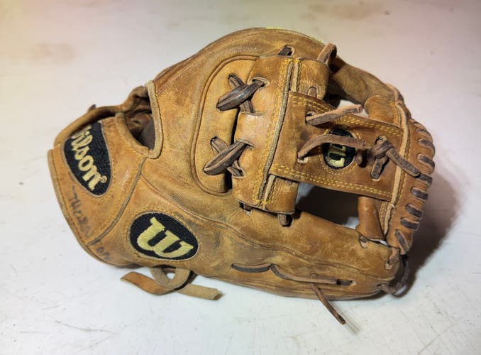D. Pedroia Game Spec Wilson A2000 RH Infield Baseball Glove 11.5" (Used)