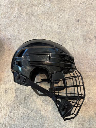 Medium CCM Super Tacks X Helmet (Used)