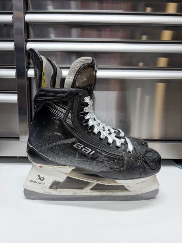 Bauer Vapor Hyperlite2 Hockey Skates Size 8 FIT 1 272mm (Game Used) WHL Pro Stock