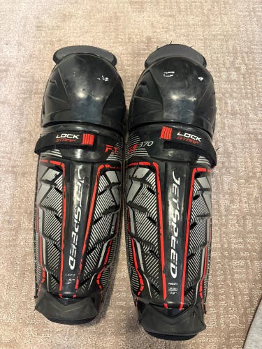 Intermediate CCM JetSpeed FT370 13" Shin Pads (Used)
