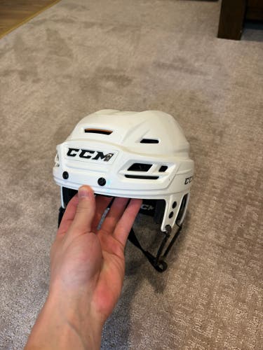 Medium CCM Tacks 710 Helmet (Lightly Used)